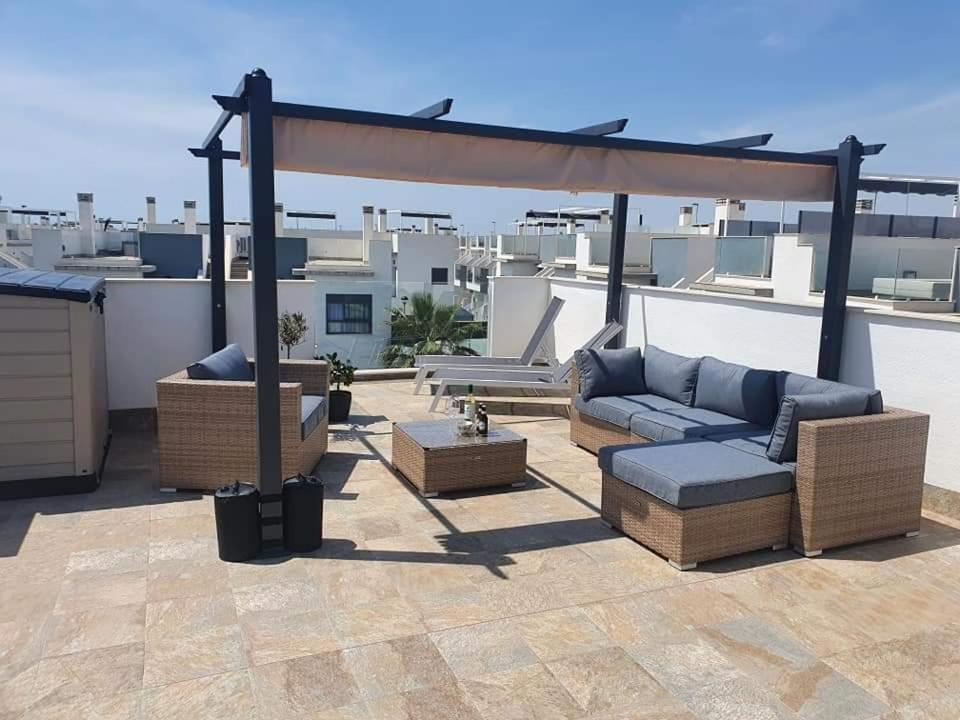 Appartamento Casa Lela Met Dakterras Pilar de la Horadada Esterno foto